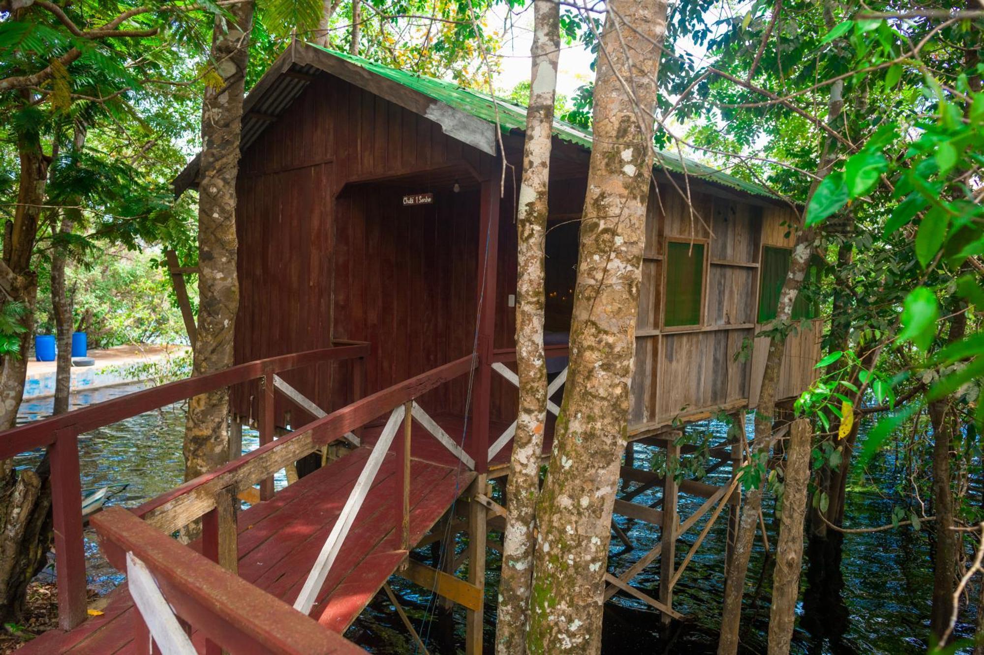 Vista do Lago Jungle Lodge Cajual Esterno foto